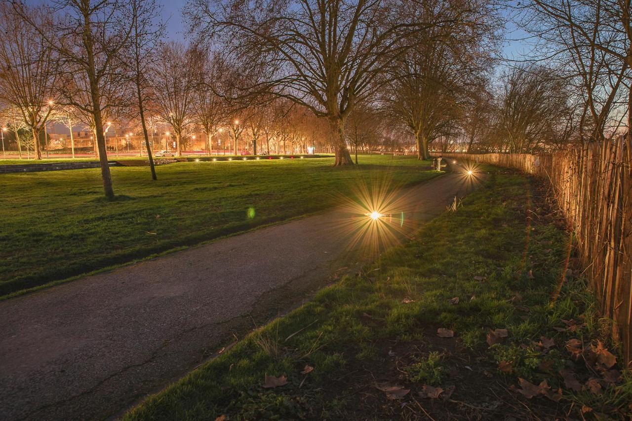 Appart 2 Chambres Aux Portes Du Jardin Public Bordeaux Exteriör bild